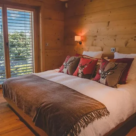 Contact Us At What App - 0041-798-079-427 To Book!! - Chalet 4 Vallees